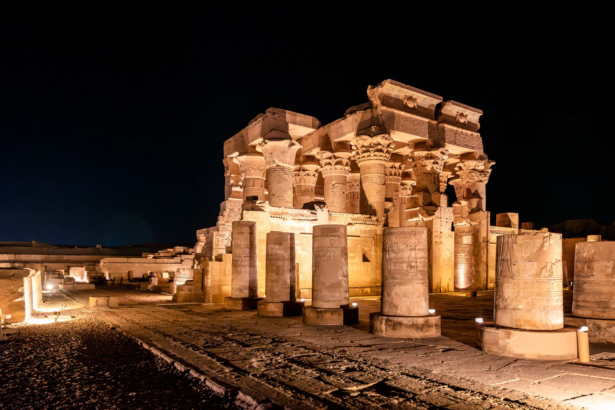 Day Tour to Edfu and Kom Ombo from Luxor