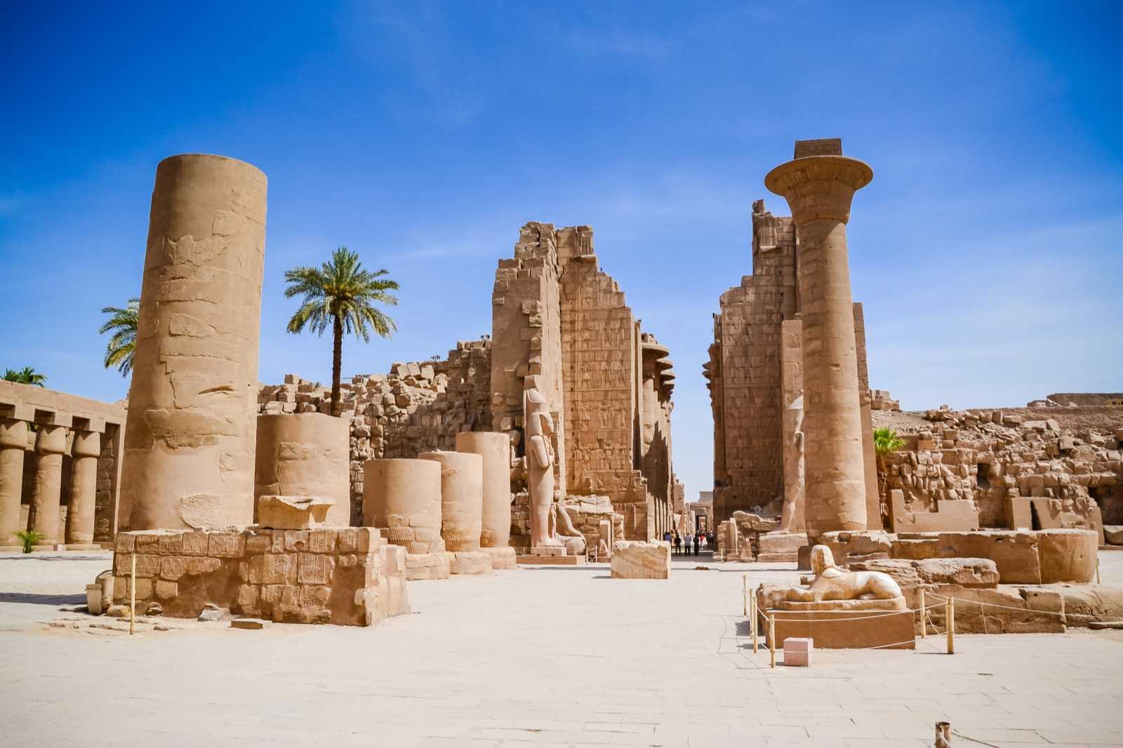 {"en":"Karnak Temple"}