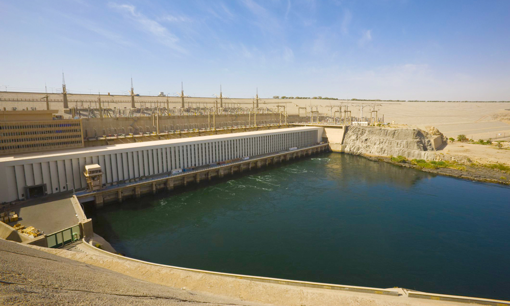 {"en":"Aswan High Dam"}