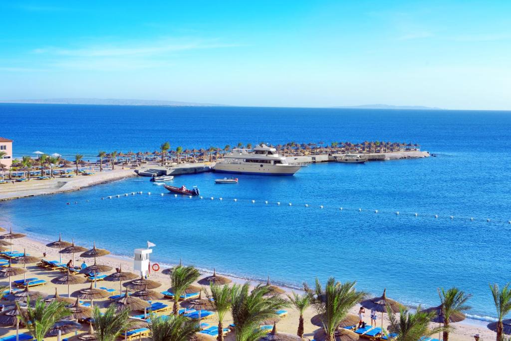 {"en":"Hurghada"}