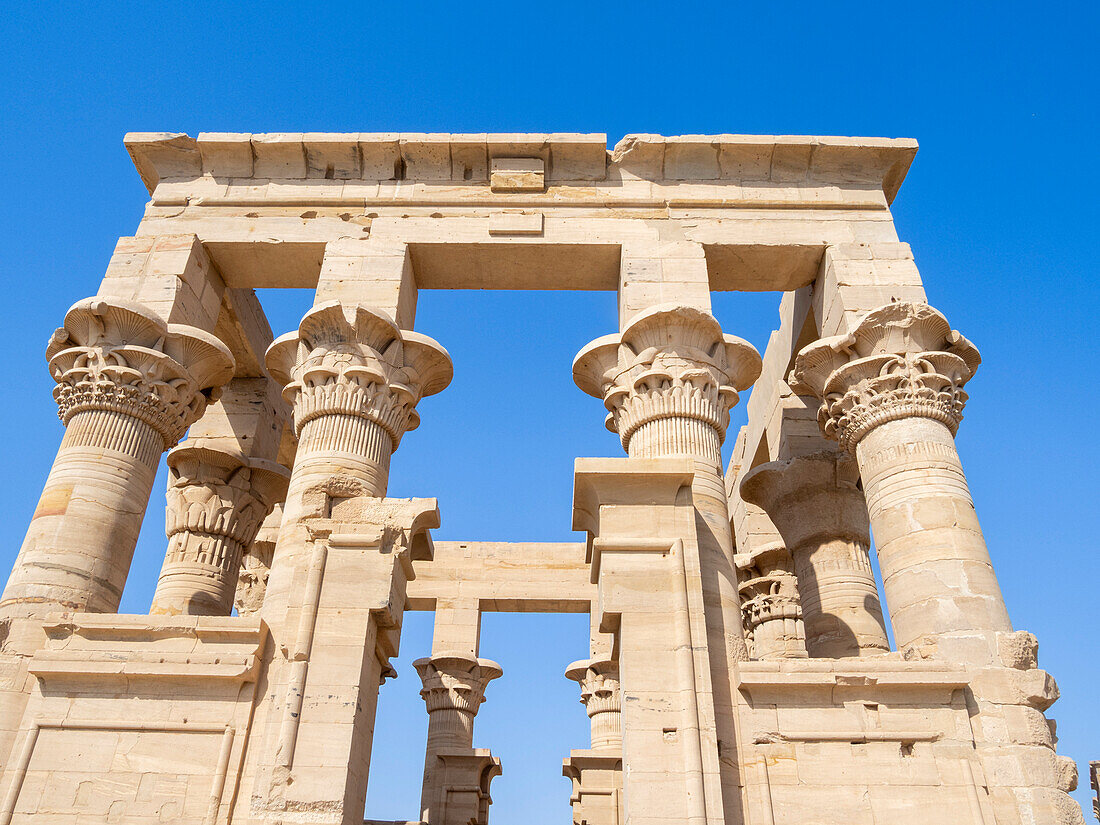 {"en":"Philae Temple"}