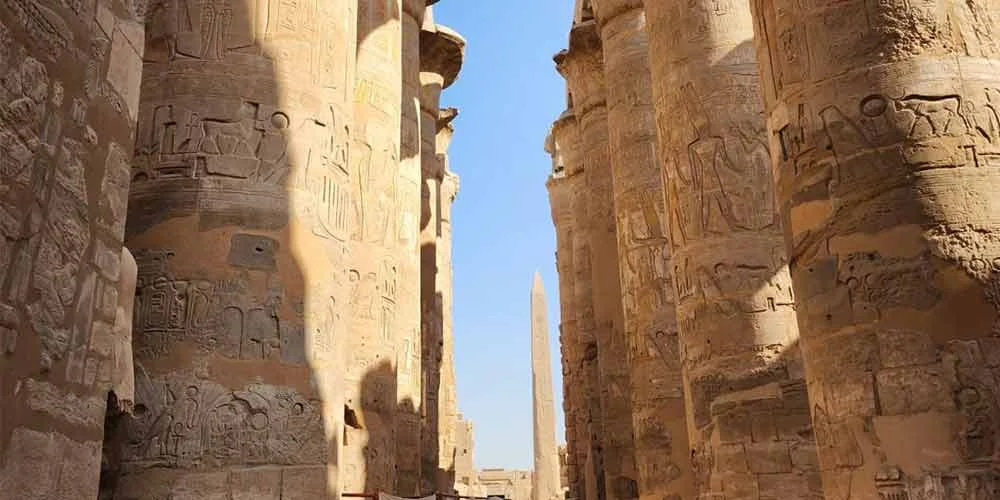 {"en":"karnak temple"}