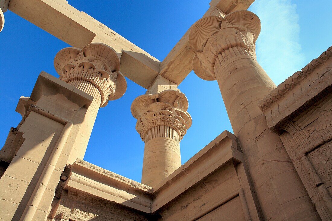 {"en":"Philae Temple"}