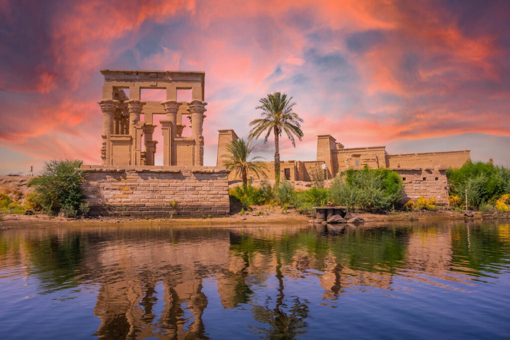 {"en":"7 Days Cairo, Luxor and Aswan"}