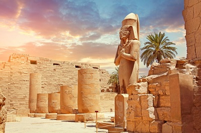 {"en":"tour in Luxor"}