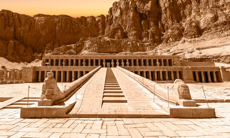 {"en":"Day Tour to Luxor from Hurghada"}