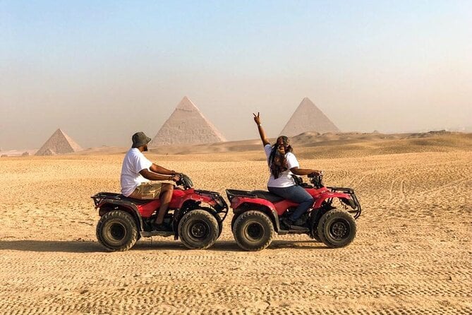 {"en":"Quad Biking Desert Safari around the Pyramids"}