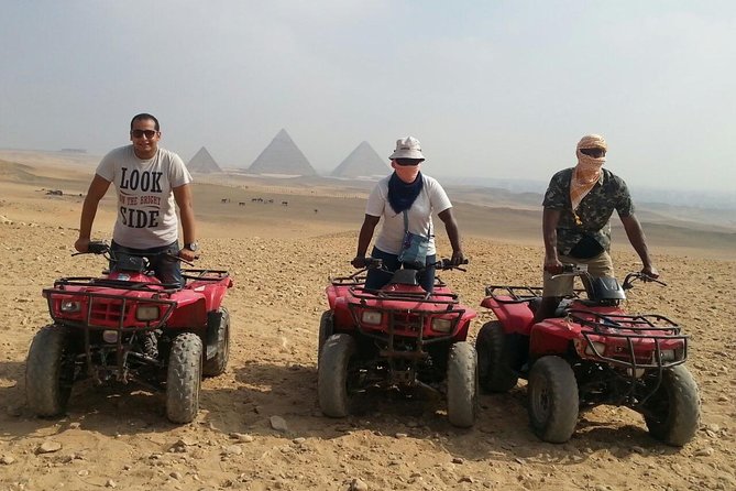 {"en":"Quad Biking Desert Safari around the Pyramids"}