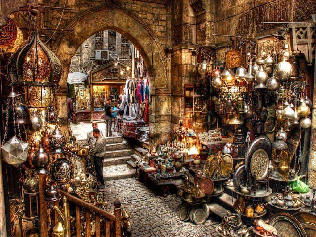 {"en":"Khan El Khalili, Cairo"}