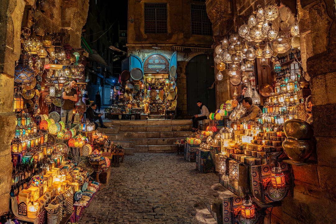 {"en":"Khan El Khalili, Cairo"}