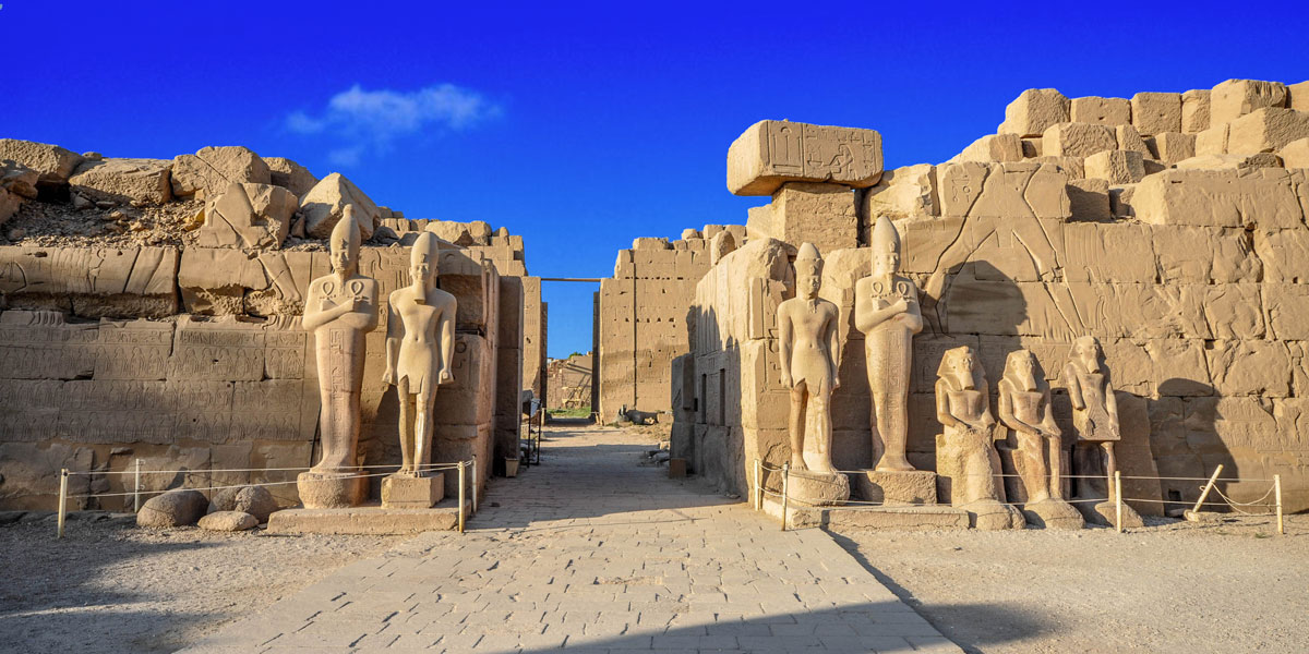 {"en":"Two-Day Cairo and Luxor Trip from Marsa Alam"}