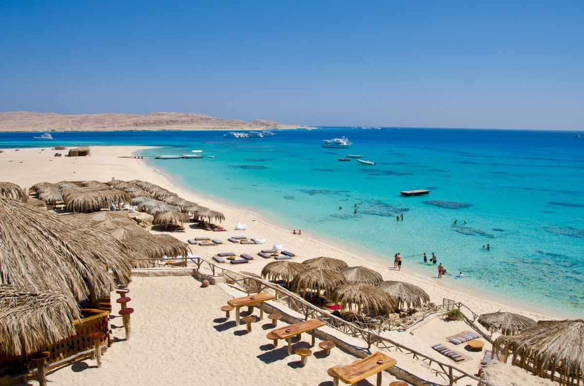 {"en":"mahmya island hurghada"}