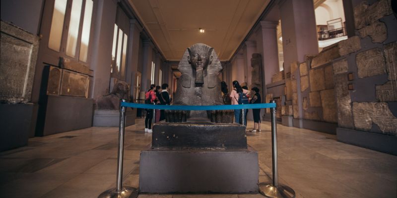 {"en":"the Egyptian Museum"}