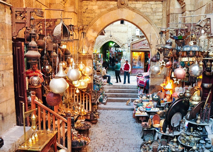 {"en":"Khan el-Khalili Bazaar"}