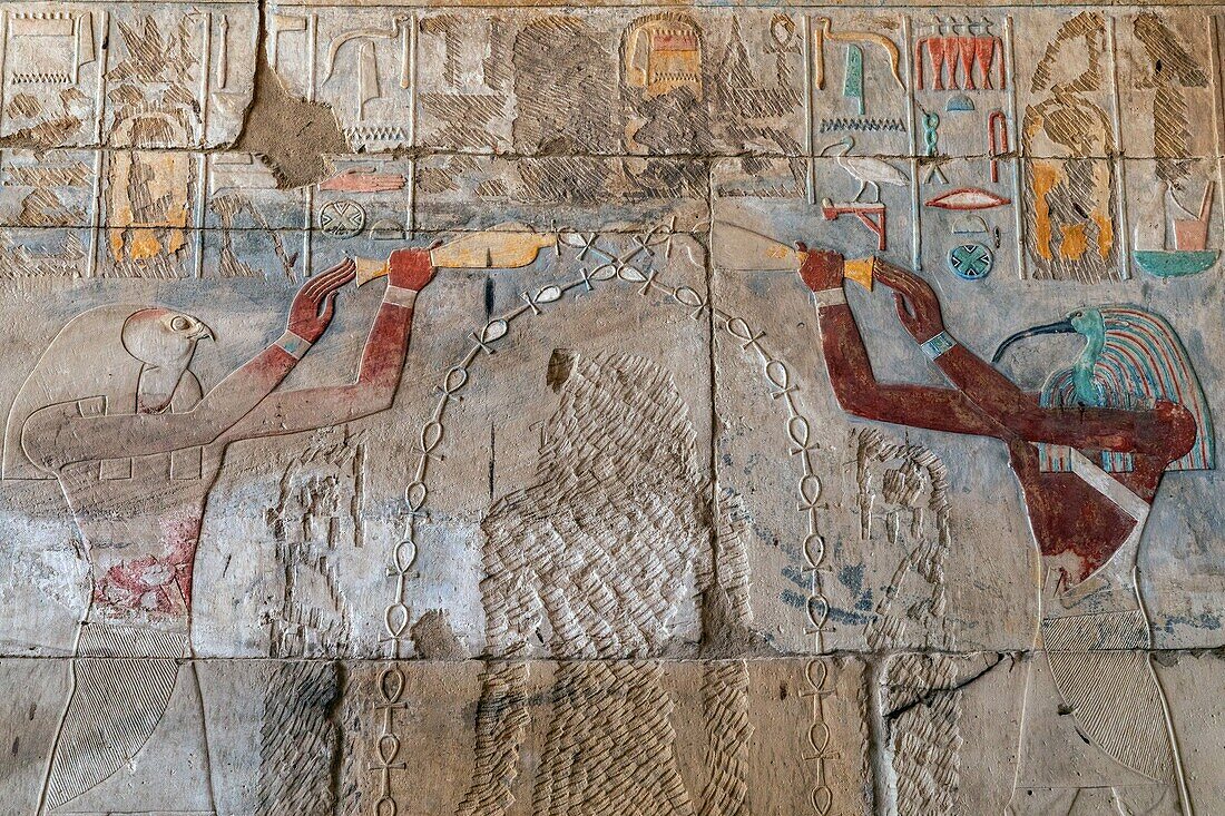 {"en":"Karnak Temple"}