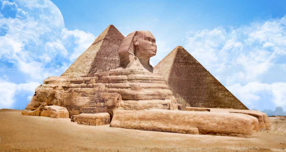 {"en":"SphinxThe Pyramids Of Giza"}