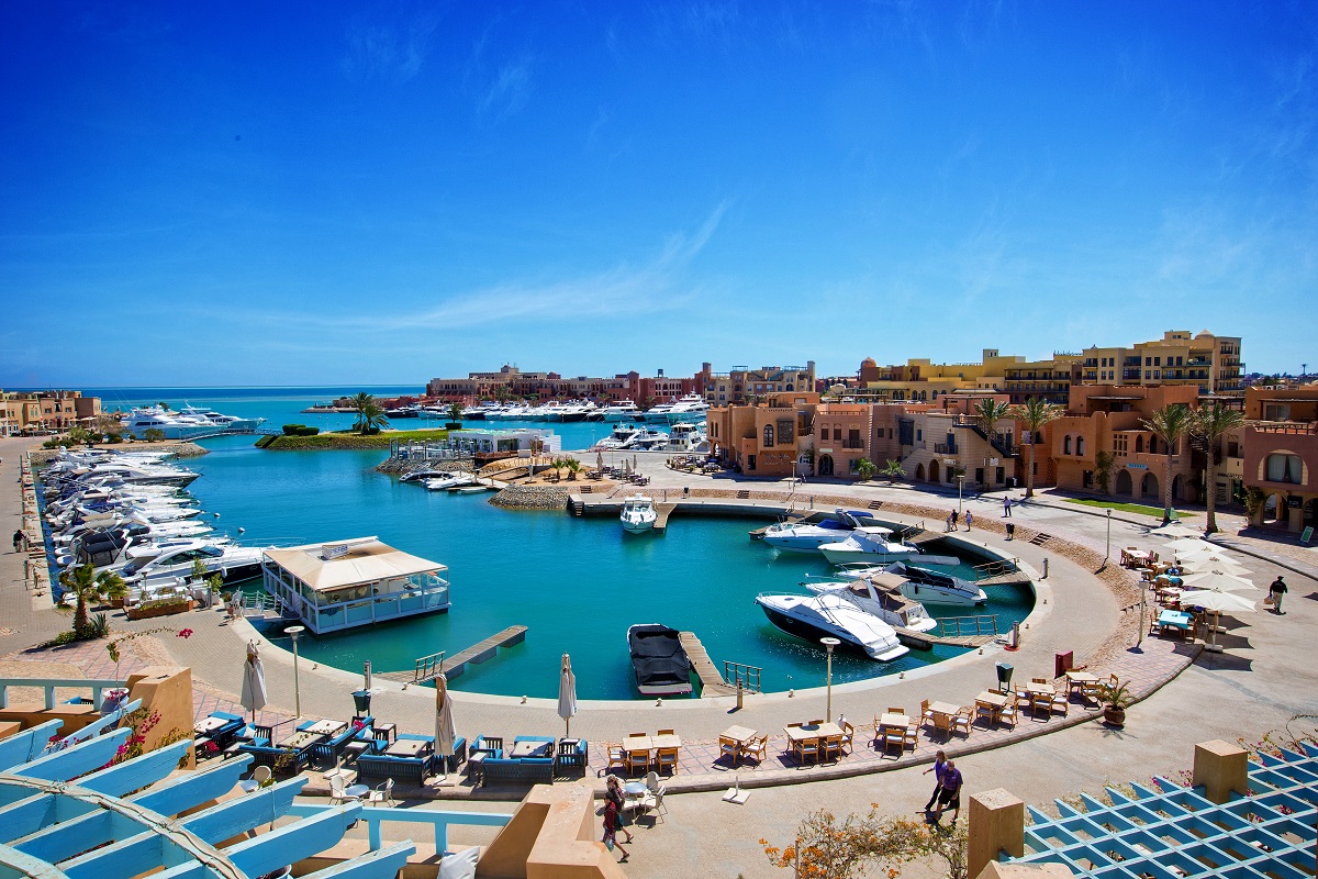 {"en":"El Gouna Abu Tig Marina"}