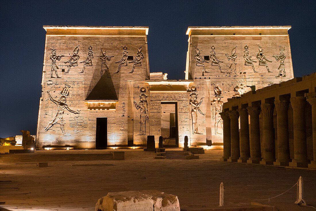 {"en":"The Temple of Philae"}