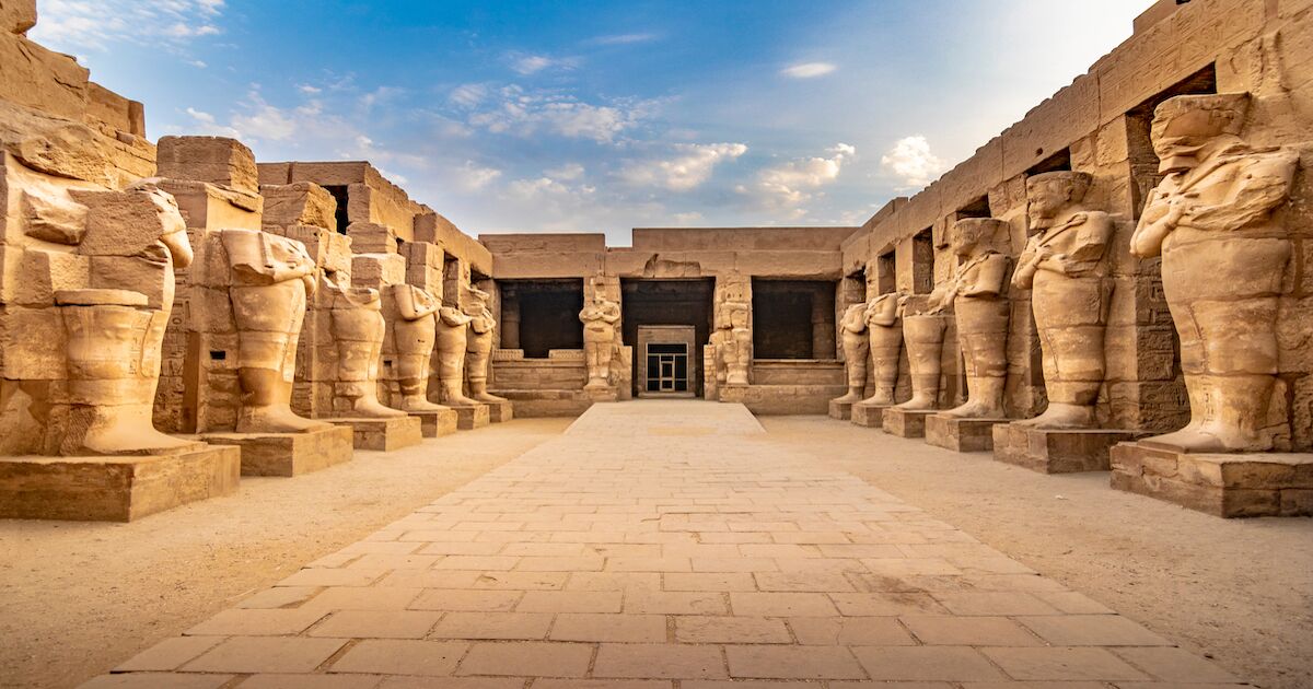 {"en":"karnak temple"}